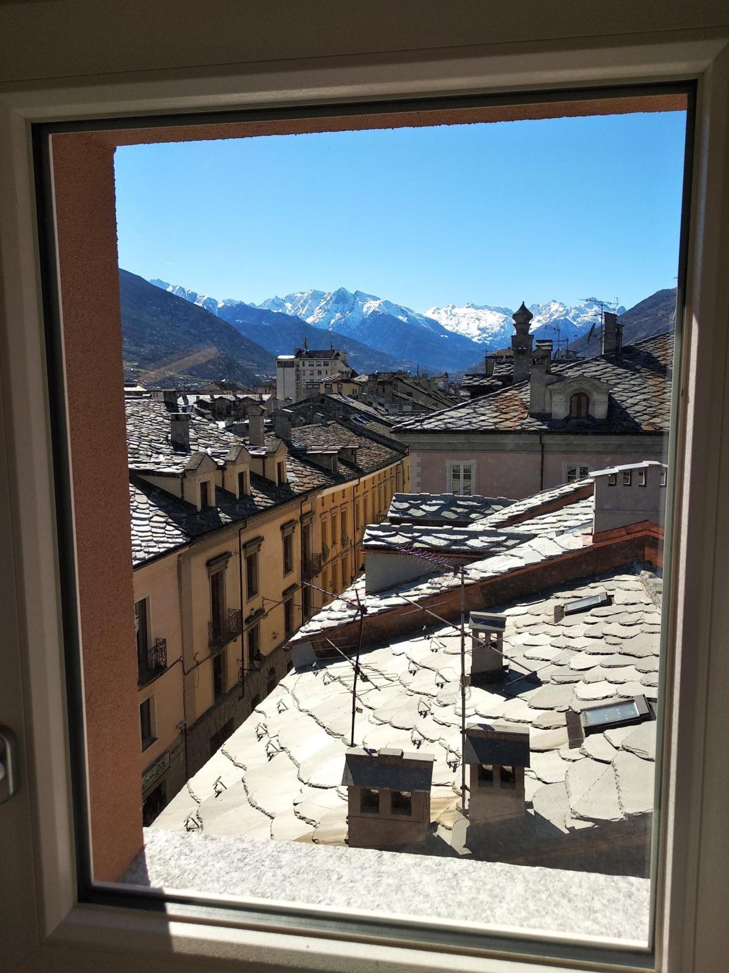 Maison Soleil - In Mansarda - Affitti Brevi Italia Aosta Exteriör bild